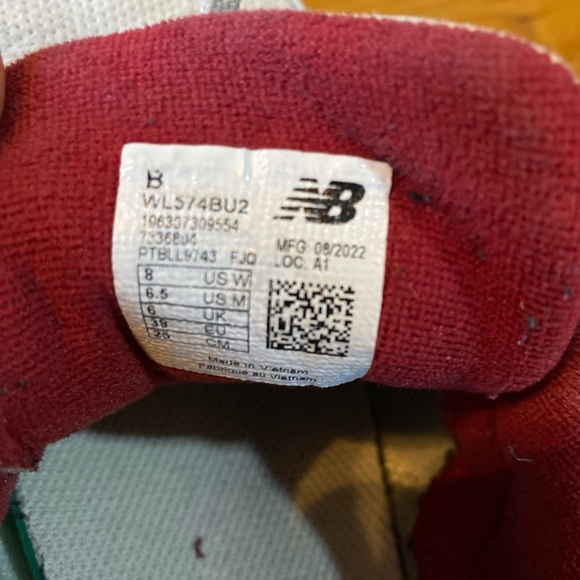 New Balance 574 - Picture 2 of 6